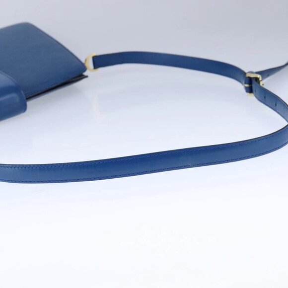 LOUIS VUITTON Epi Capuchin Shoulder Bag Blue - Picture 7 of 14